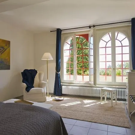 Sleeps 16 * Premeno