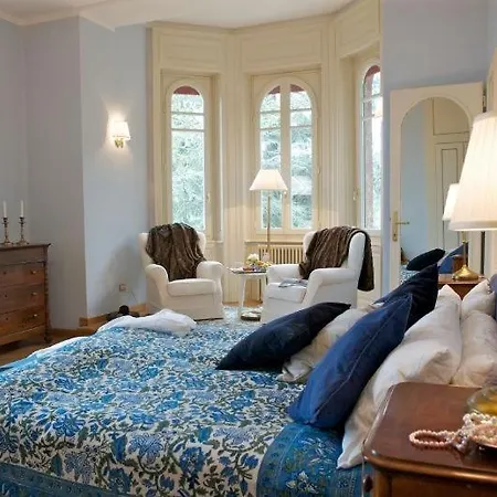 Villa Sleeps 16 Premeno