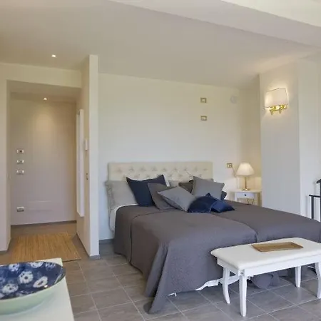 Sleeps 16 Villa *